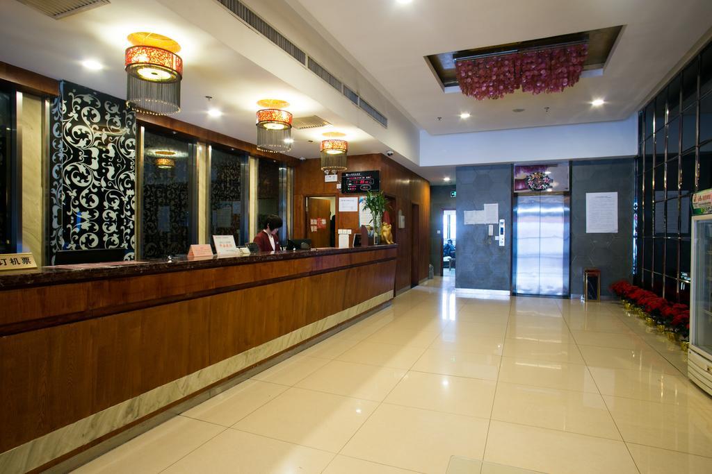 Jitai Hotel - People'S Square Branch Xangai Exterior foto