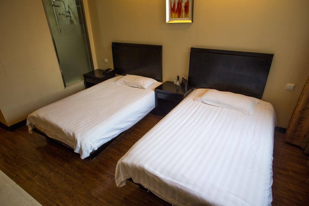 Jitai Hotel - People'S Square Branch Xangai Exterior foto